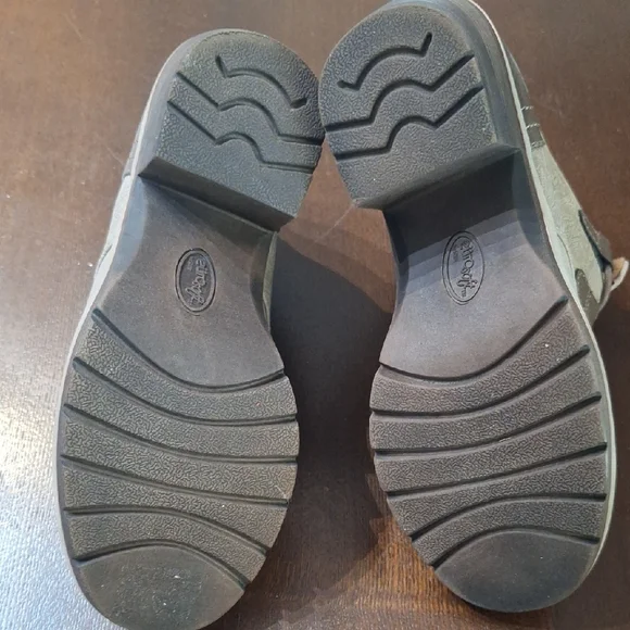 Women's Taupe Heeled Boots - Picture 6 of 7